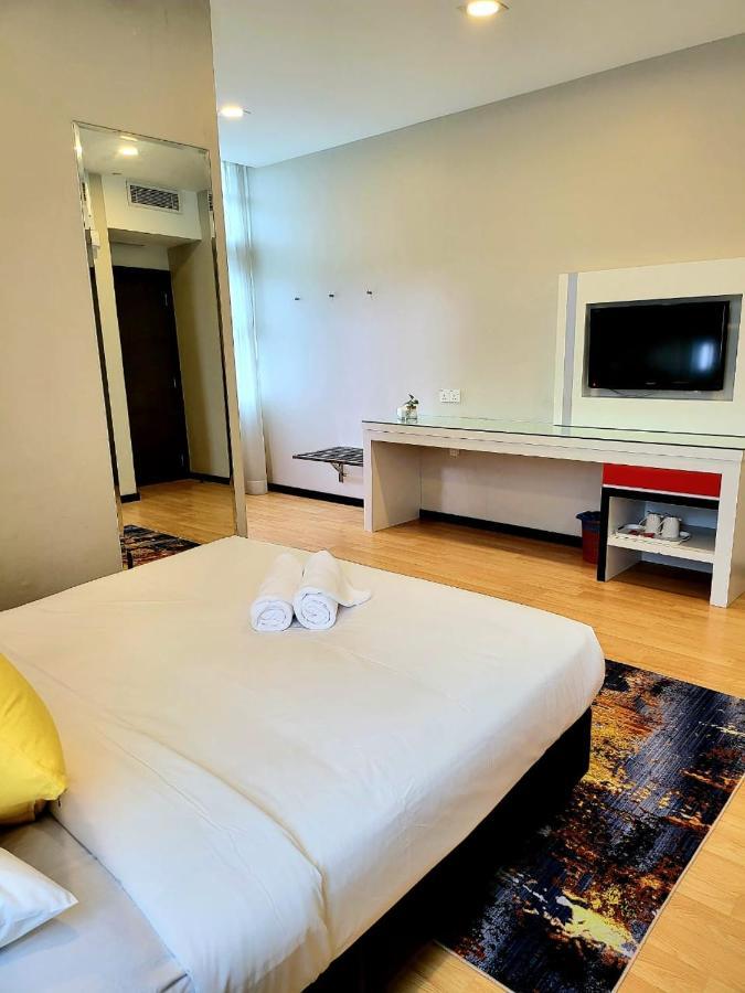 Lovita Hotel קואנטאן מראה חיצוני תמונה